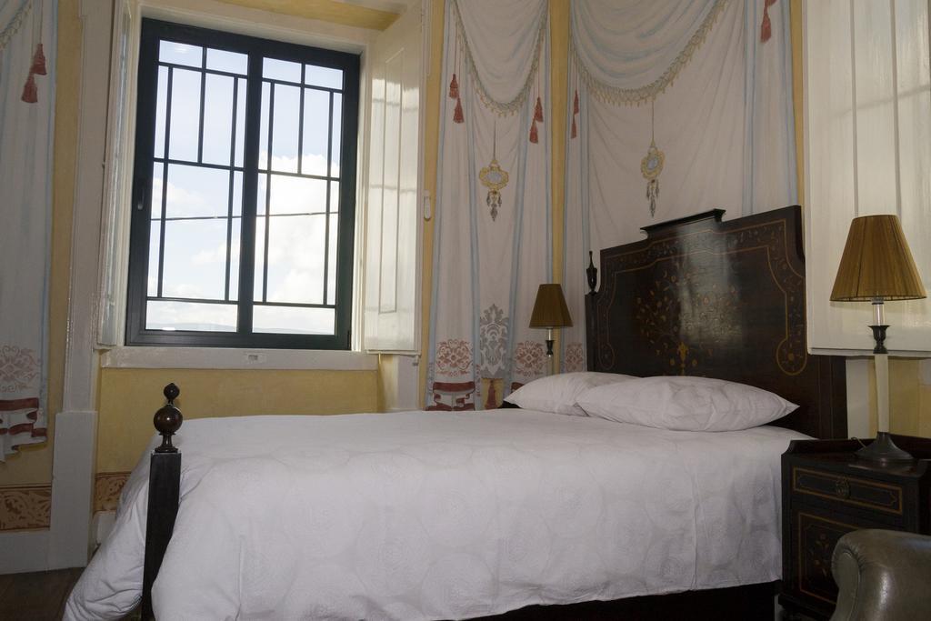 Hôtel Solar Romantico Anno 1850 Al à Torres Novas Chambre photo